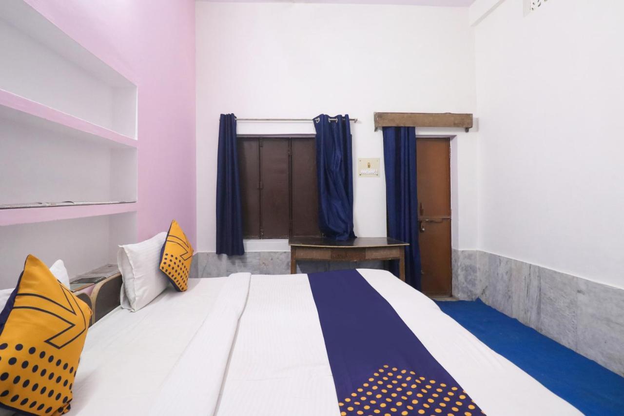 Oyo 28706 The Bliss Residency Hotel Noida Exterior foto