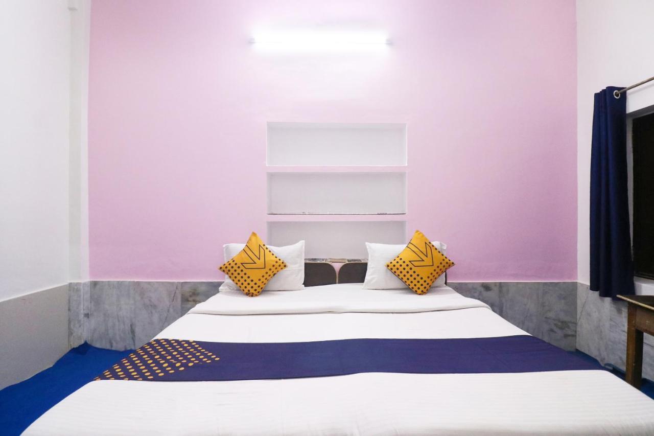 Oyo 28706 The Bliss Residency Hotel Noida Exterior foto