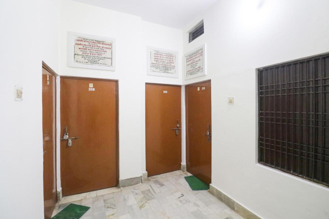 Oyo 28706 The Bliss Residency Hotel Noida Exterior foto