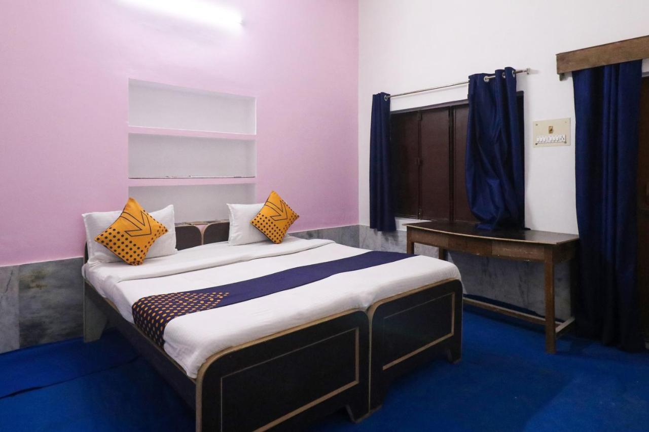 Oyo 28706 The Bliss Residency Hotel Noida Exterior foto